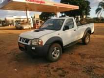 used nissan hardbody