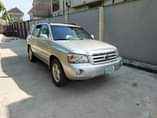 A picture of 2004 model toyota Highlander LIMITED EDITION for sale