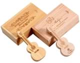 A picture of ustomized USB flash drive