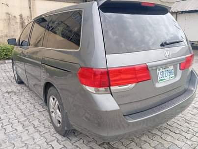 A picture of 2009 HONDA ODYSSEY VAN