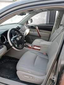 A picture of 013 direct Toyota Highlander