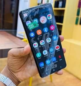 A picture of S20 Ultra 5G For sale cheap price. 512GB Storage 12GB