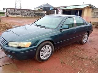 A picture of Toyota Camry Pencil