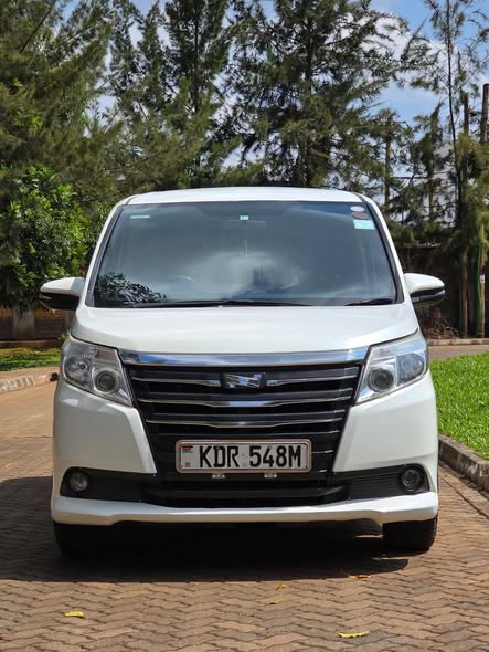 used toyota noah