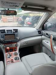 A picture of Another good deal Registered Highlander Limited Edition 2008 V6 Price