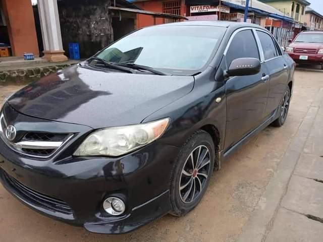A picture of 2012 Toyota Corolla for sale engine silent gear sharp interior