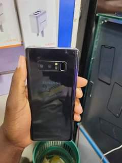 A picture of Note 8 at 150k Uses Pen