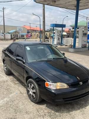 A picture of Neatly used Toyota Corolla 2000 untempered engine gear ac Notting