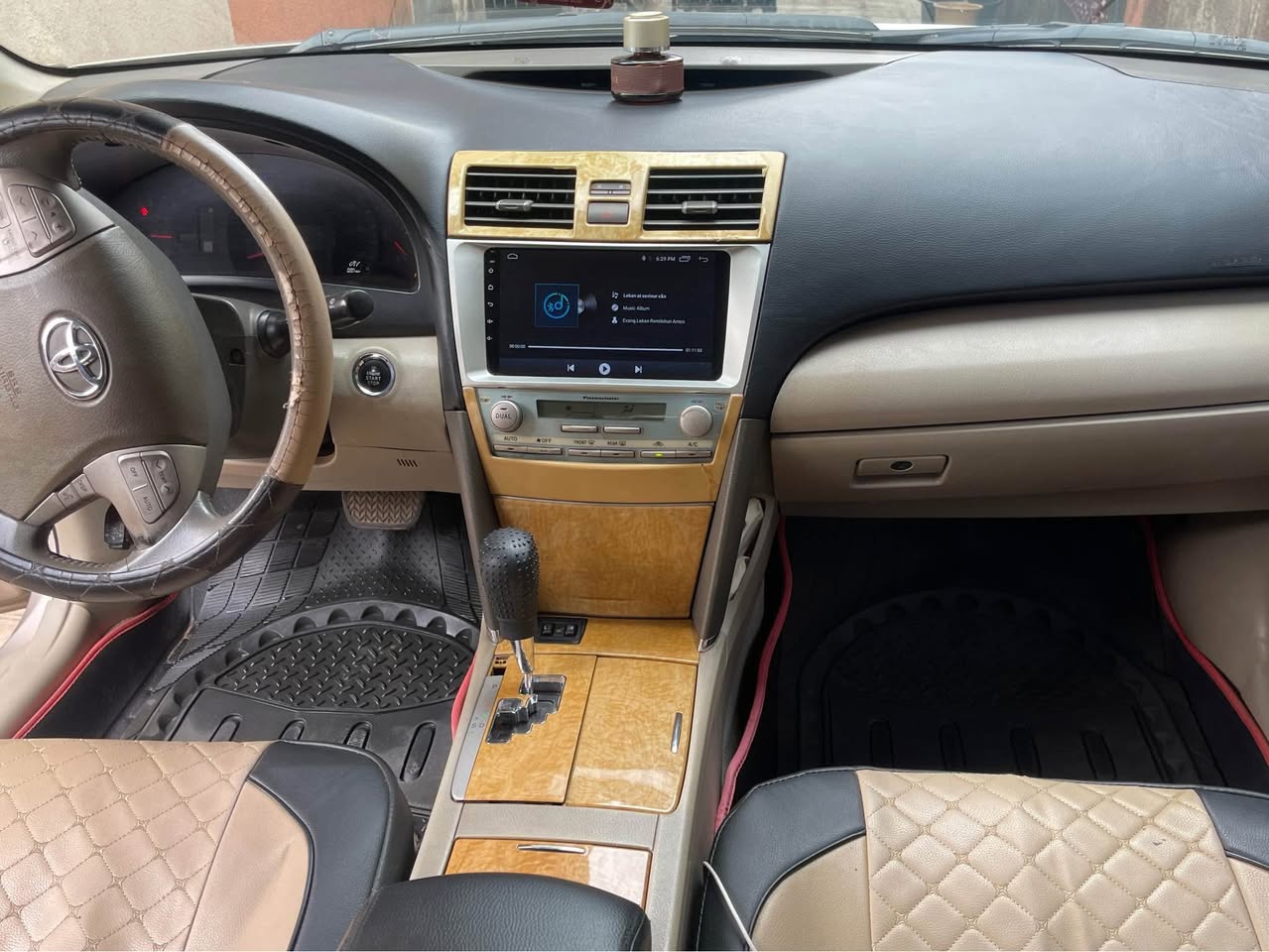 A picture of XLE Camry 2008 upgrade sport 07061159681