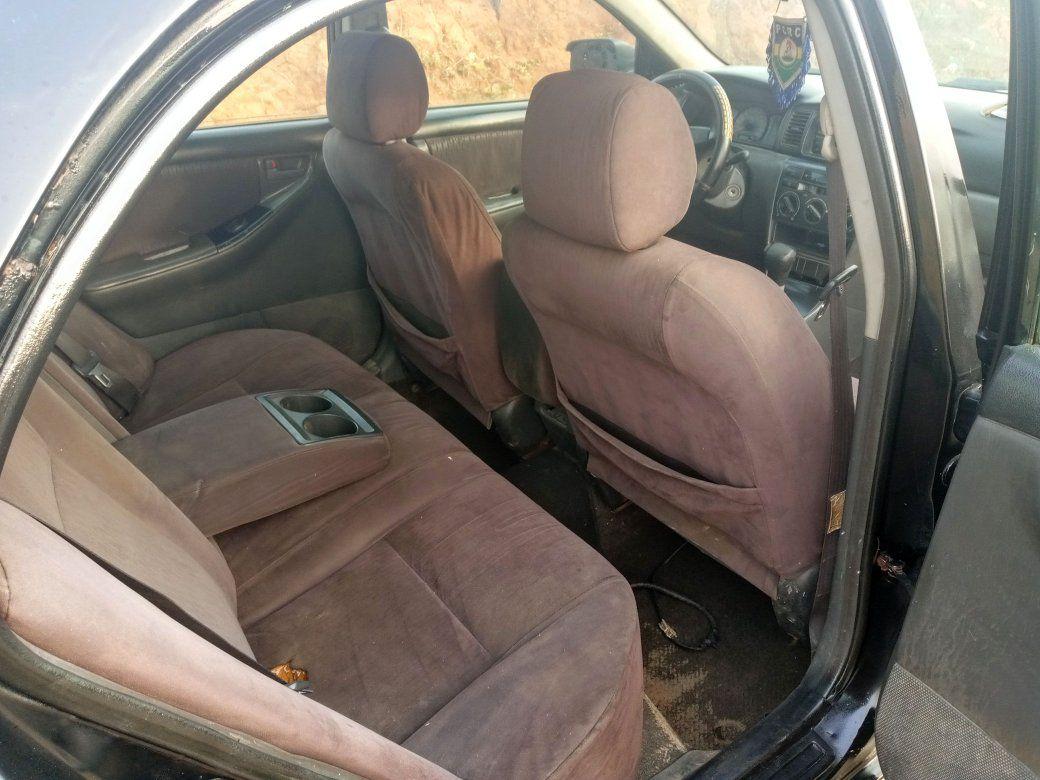 A picture of 2006 Toyota Corolla bank type