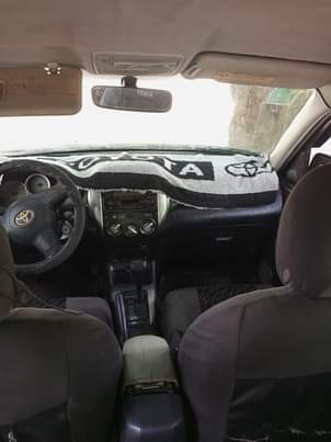 A picture of Toyota RAV4 2005