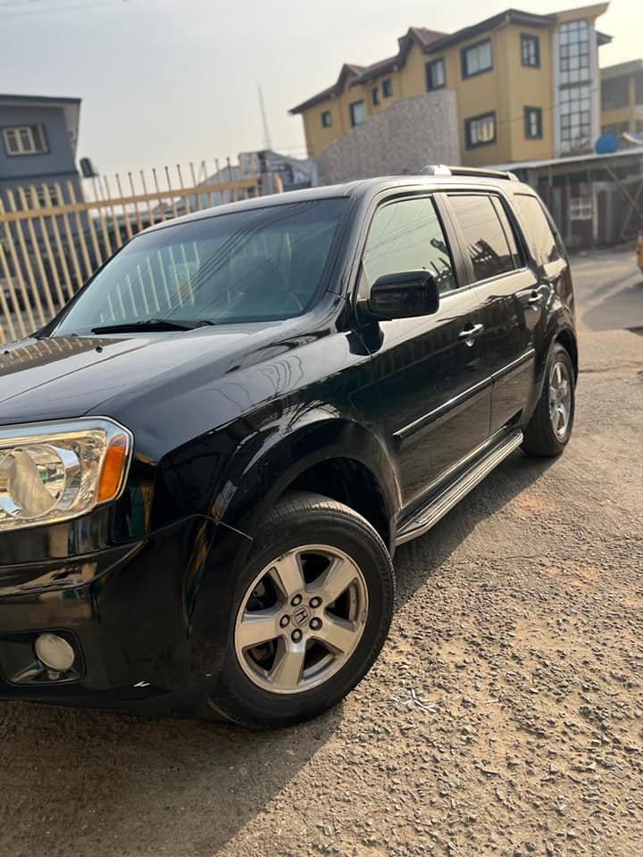 A picture of Honda Pilot 2009