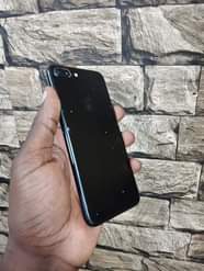 A picture of iPhone 7plus 128GB BH100 280 000 Cal 0752491086