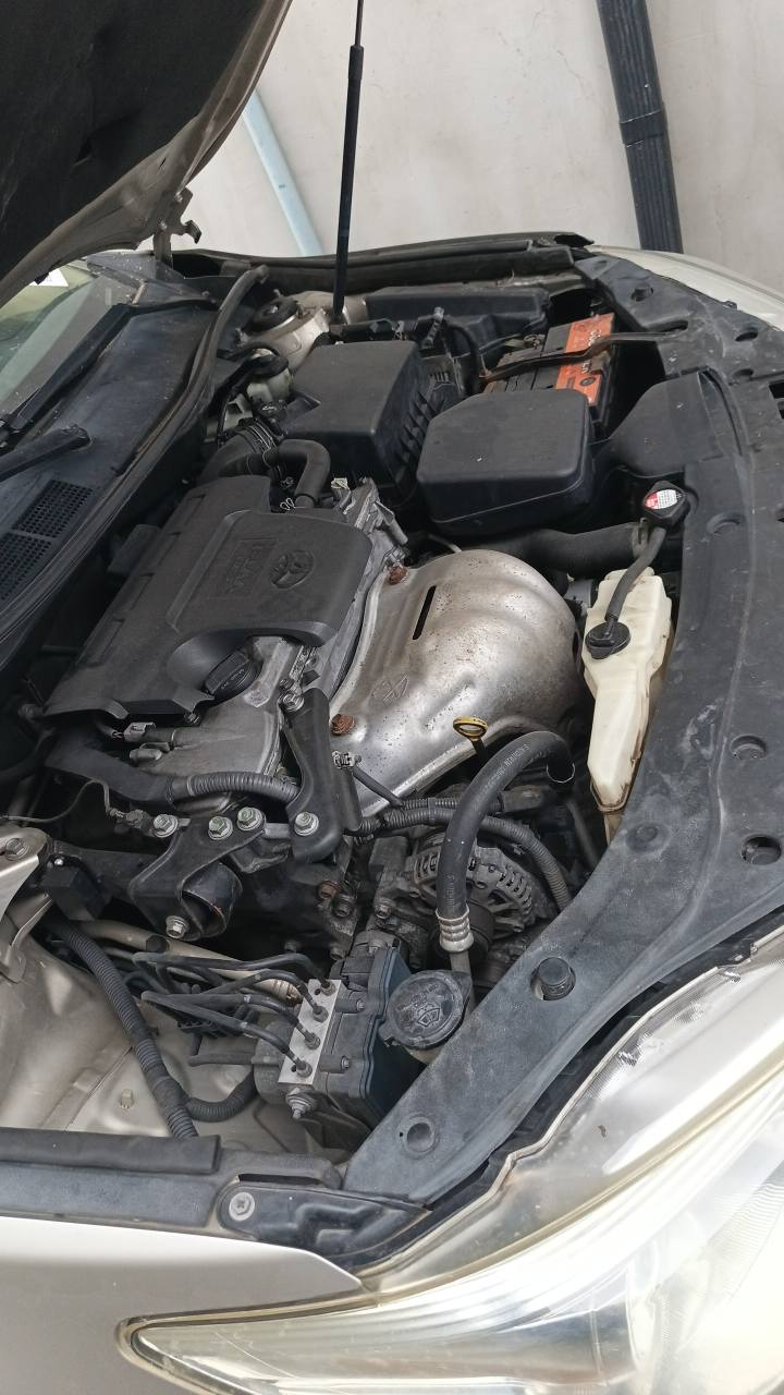 A picture of Distress Toyota Camry 2015 Tokunko