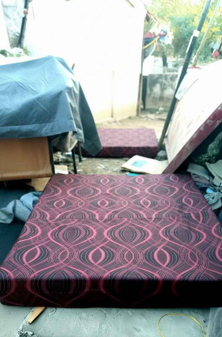 A picture of Nauza godoro zangu bado mpya ni qfl dodoma
