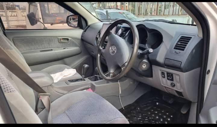 used toyota hilux