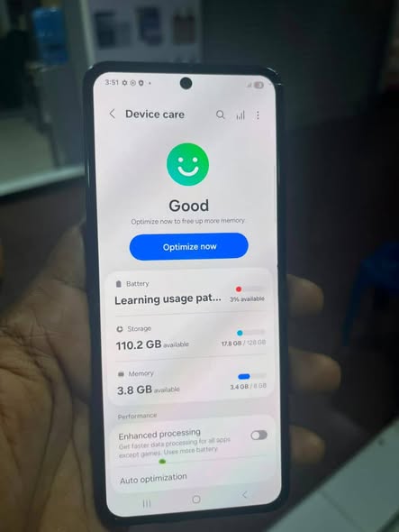 A picture of Galaxy Z Flip 3 128gb 650k 0701707265