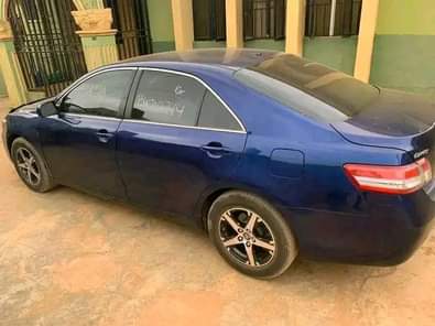 A picture of 4 plug engine untempered distress alert Toyota Camry muscle 2008