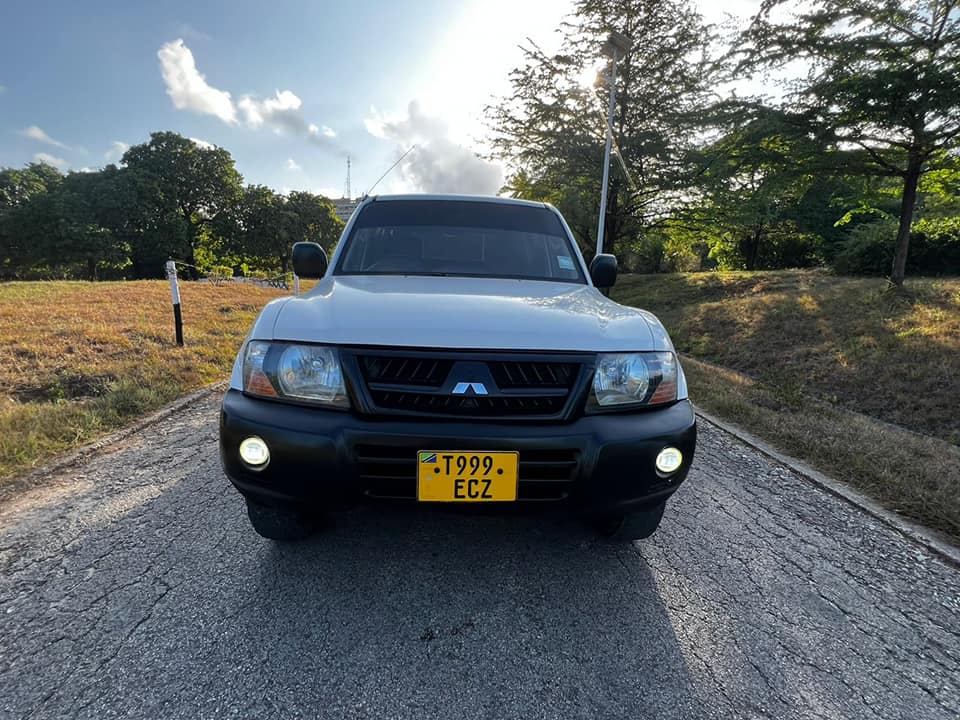 used mitsubishi pajero