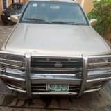 A picture of Nisan Pathfinder belt engine for sale everything working perfectly with