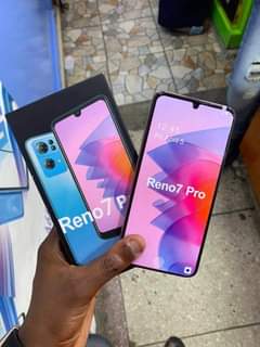 A picture of oppo reno 7