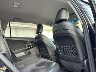 A picture of TOYOTA VANGUARD
