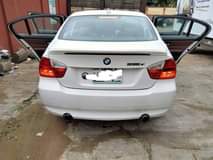 A picture of 2008 BMW 335xi 08
