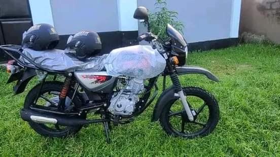 A picture of NAUZA BOXER BM 125 TSH 950 000 PIGA WHTSPP 0718702567