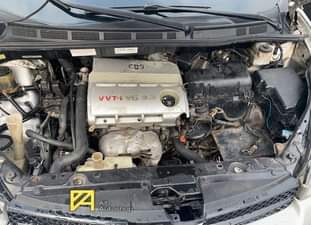 A picture of 2005 Toyota Sienna XLE