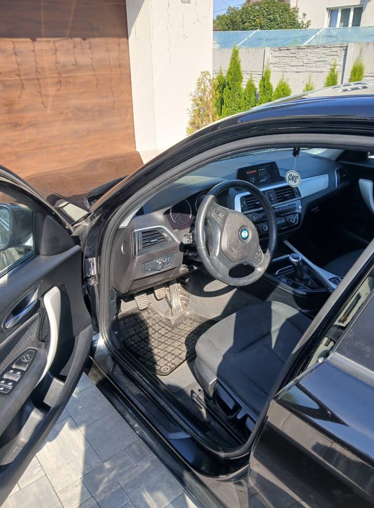 A picture of BMW 1 118i