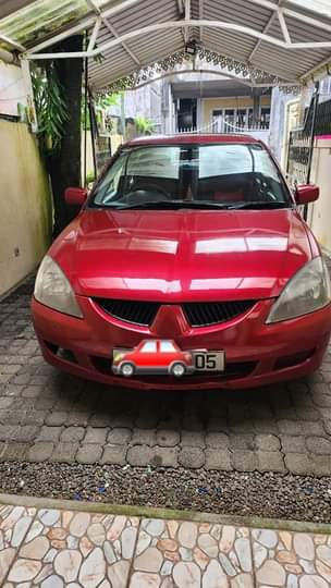 mitsubishi lancer