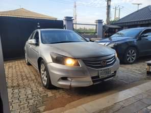 A picture of Awwooof Deal First Body Registered 2010 Honda Accord V6 Leather