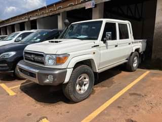 A picture of LC HardTop...DoubleCab..0780260939