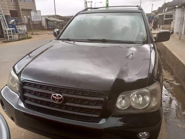 A picture of Toyota highlander