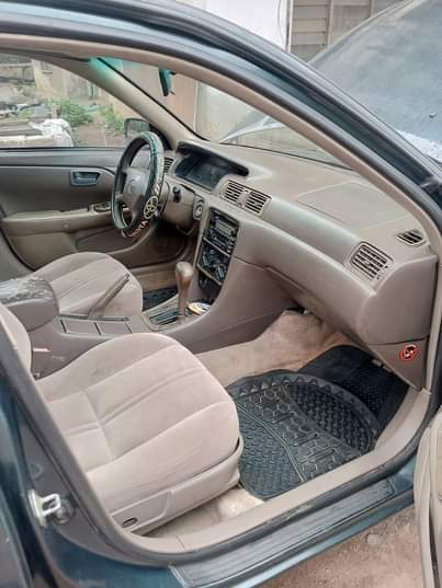 A picture of 1999 Toyota Camry Standard Interior Exterior Good Engine Gear AC
