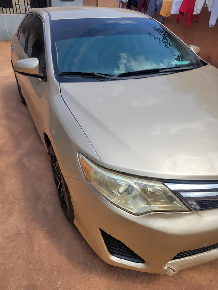 A picture of Toyota camry 2012