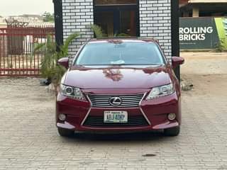 A picture of Few months used extremely clean 2012 Lexus Es350