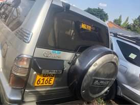 A picture of Toyota prado Tx