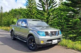 nissan navara