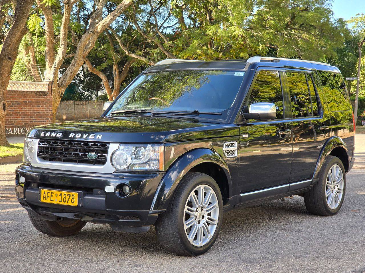 classifieds/cars landrover