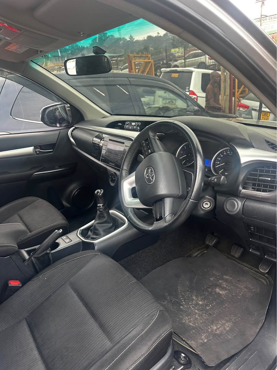 A picture of Toyota hillux 2019