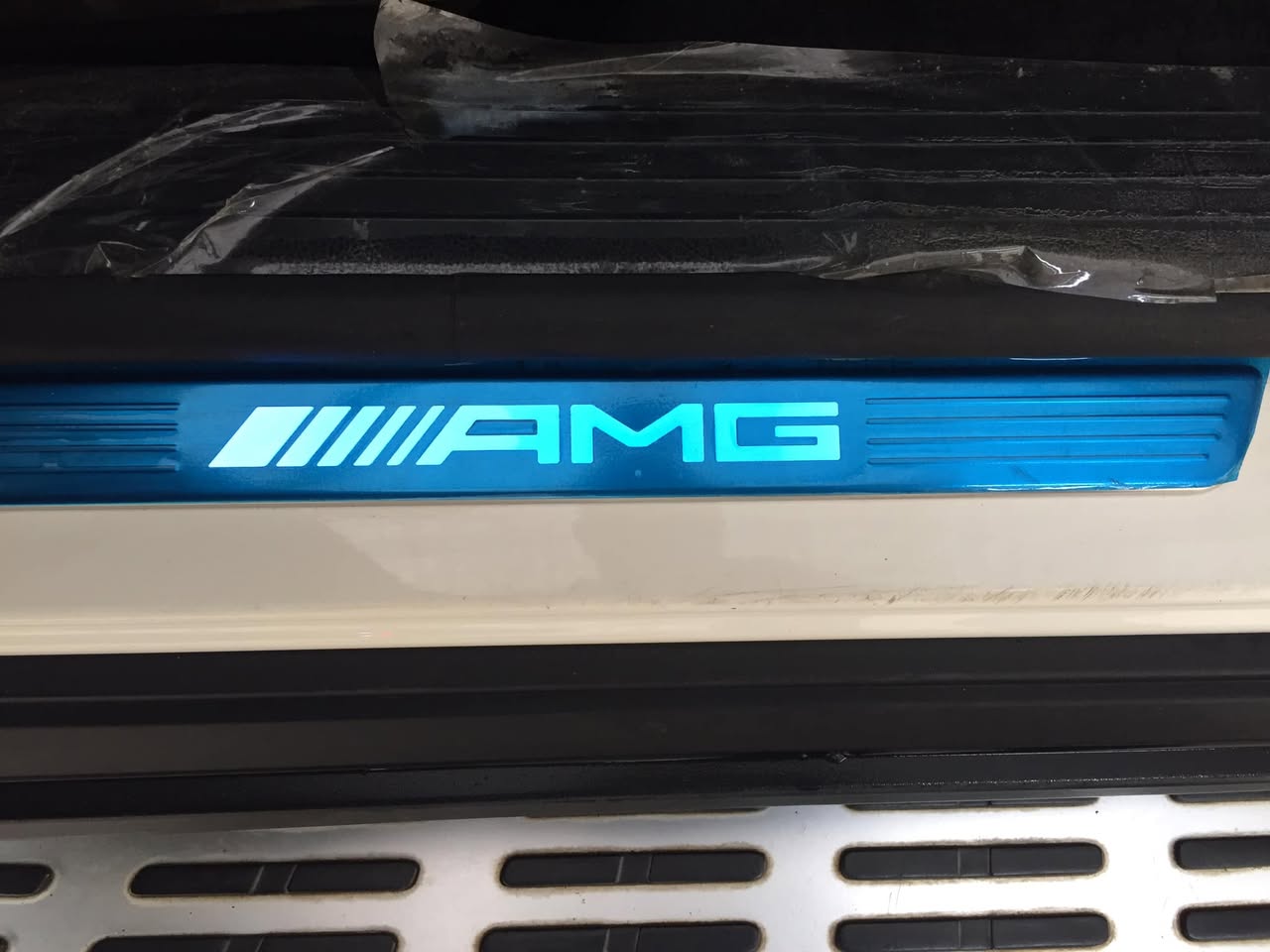 A picture of Foreign used 2021 on belt GLE53 AMG biturbo Engine Going