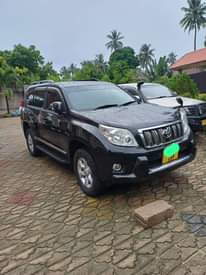 A picture of Toyota land cruiser 150