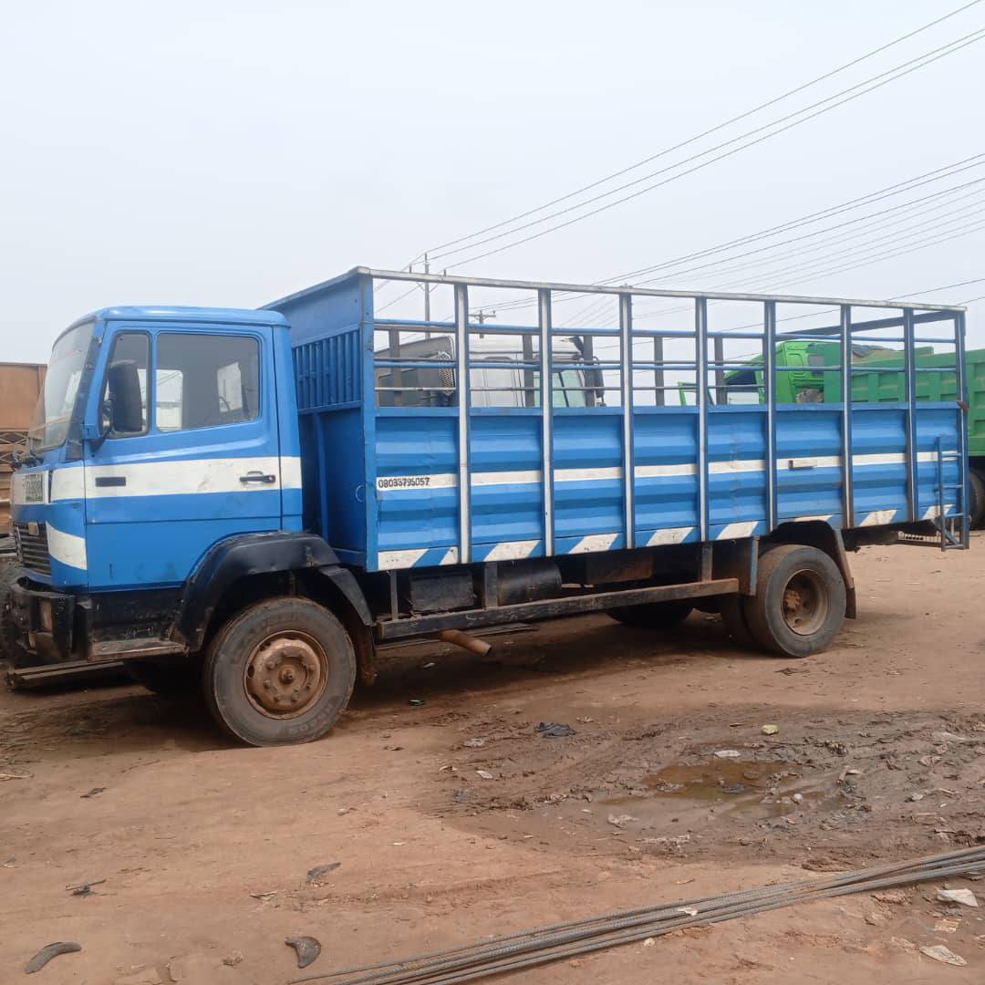A picture of Company Used Mercedes Truck for sale