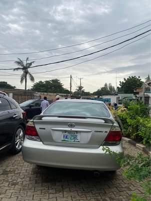 A picture of 2006 Toyota Camry V6 4.5m