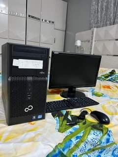 A picture of Fujitsu desktop full set