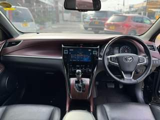 A picture of TOYOTA HARRIER