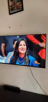 A picture of Hisense tv 43 inches smart frameless