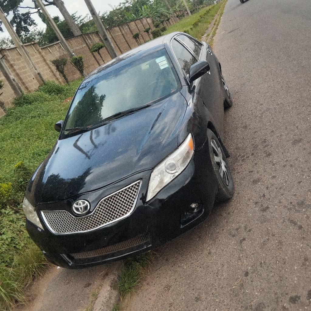 A picture of Toyota Camry 08 4plugs Good engine Good gear selection Cooling