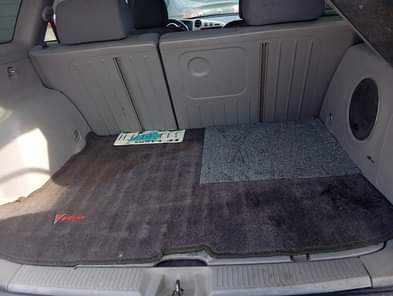 A picture of Belgium Grade 2006 MODEL Toyota PONTIAC VIBE Engine very silent